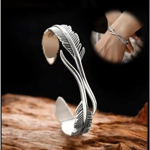 Silver Double Feather Unisex Cuff Bracelet